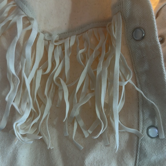 Cream colored fringe jacket - Picture 2 of 3